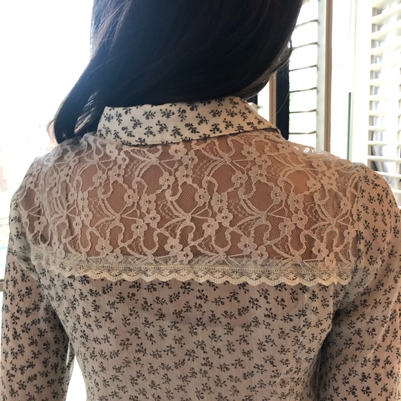 Free People Floral Print Lace Button Down Size S - Picture 2 of 8